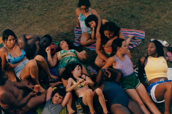 Ma Frere Stills Press Photos 4096x1716 MaFrere Photogramme TIFF 16bits A 0121C034 240926 135756 H1C80 4096x1716 EC Rec709 20250507 Web 1